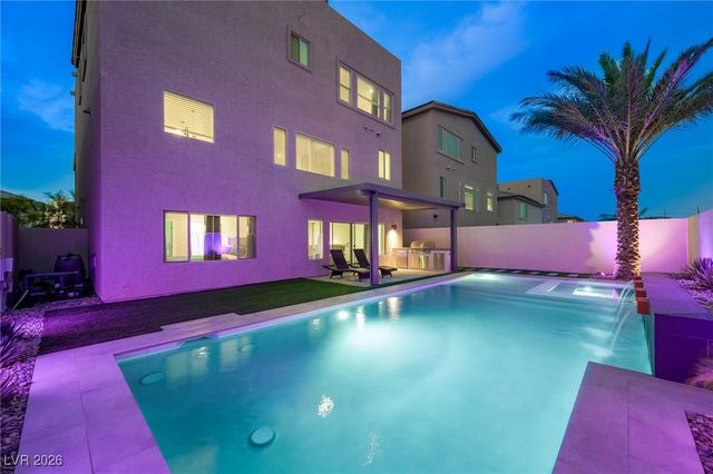 7085 Sunland Hills Avenue, Las Vegas, NV 89113