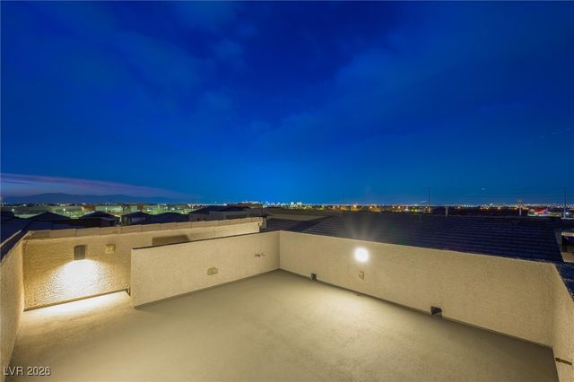 7085 Sunland Hills Avenue, Las Vegas, NV 89113