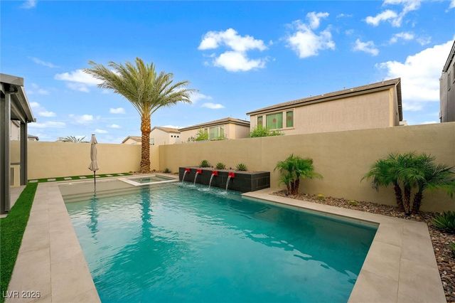 7085 Sunland Hills Avenue, Las Vegas, NV 89113