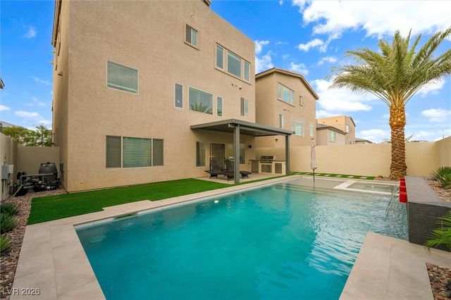 7085 Sunland Hills Avenue, Las Vegas, NV 89113