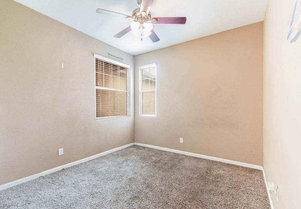 Image 19 of property listing at 863 Legacy Drive, Lemoore, CA 93245