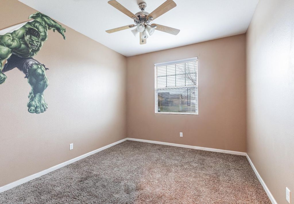 Image 20 of property listing at 863 Legacy Drive, Lemoore, CA 93245