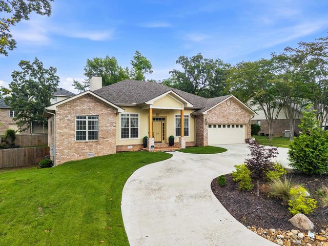 404 Peninsula Drive, Hot Springs, AR 71901