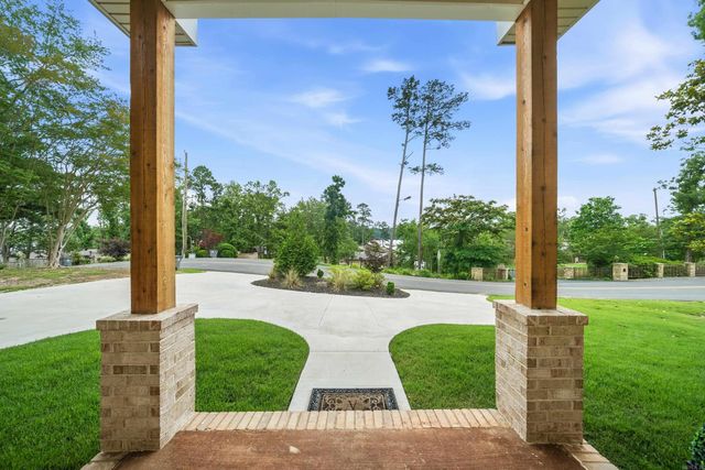 404 Peninsula Drive, Hot Springs, AR 71901