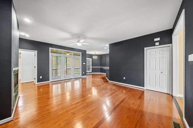 404 Peninsula Drive, Hot Springs, AR 71901