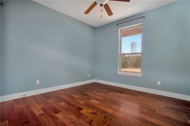 11498 Tony Mountain Road, Fayetteville, AR 72701