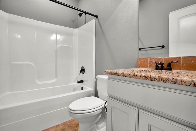 11498 Tony Mountain Road, Fayetteville, AR 72701