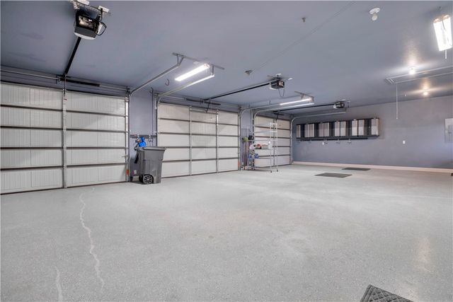 11498 Tony Mountain Road, Fayetteville, AR 72701