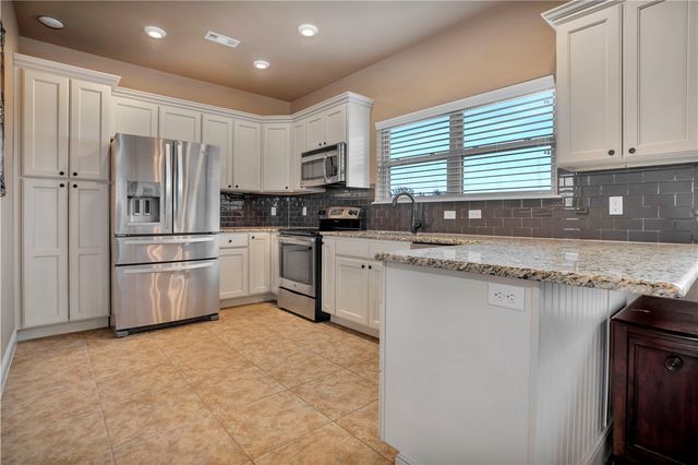 11498 Tony Mountain Road, Fayetteville, AR 72701