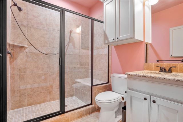 11498 Tony Mountain Road, Fayetteville, AR 72701