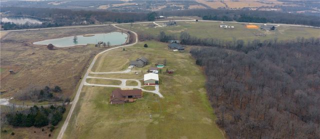 11498 Tony Mountain Road, Fayetteville, AR 72701