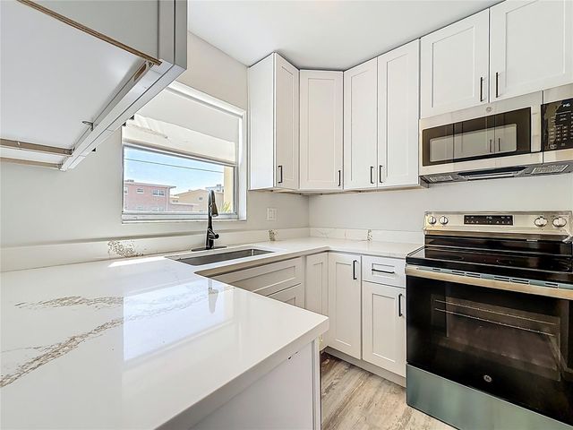 184 117TH AVENUE 2, Treasure Island, FL 33706