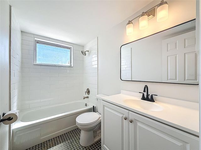 184 117TH AVENUE 2, Treasure Island, FL 33706