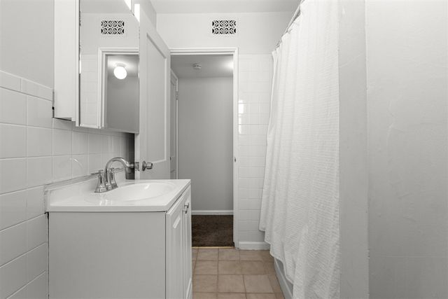 24126 Dartmouth Street, Dearborn, MI 48124