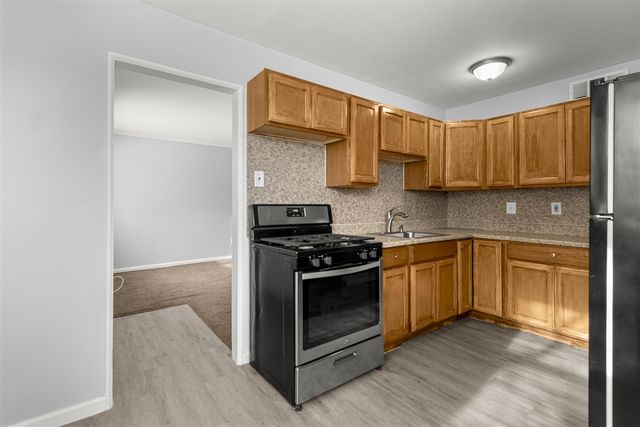 24126 Dartmouth Street, Dearborn, MI 48124