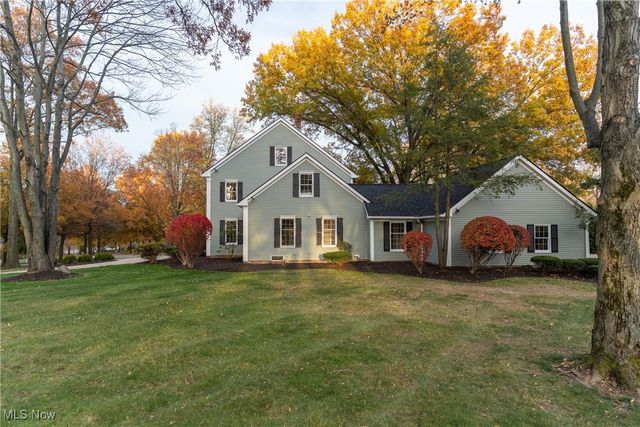 9507 Knights Way, Brecksville, OH 44141