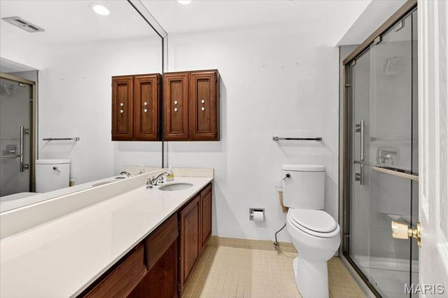 501 Nottingham Drive, Ballwin, MO 63011