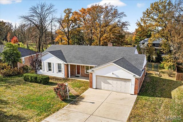 501 Nottingham Drive, Ballwin, MO 63011