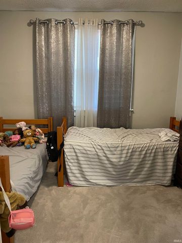 725 Waggoner Avenue, Evansville, IN 47713