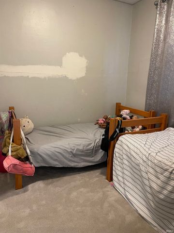 725 Waggoner Avenue, Evansville, IN 47713