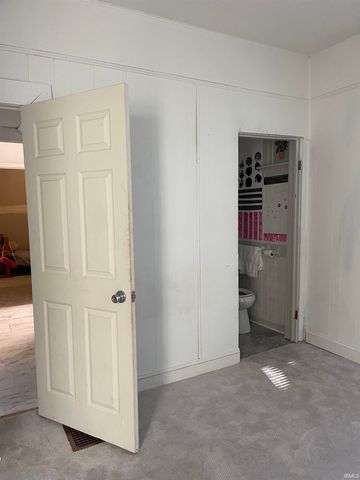 725 Waggoner Avenue, Evansville, IN 47713