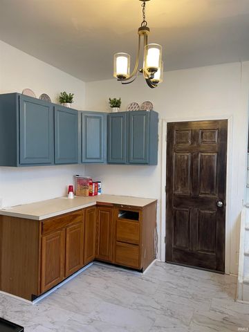 725 Waggoner Avenue, Evansville, IN 47713