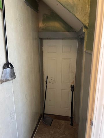 725 Waggoner Avenue, Evansville, IN 47713