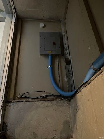 725 Waggoner Avenue, Evansville, IN 47713