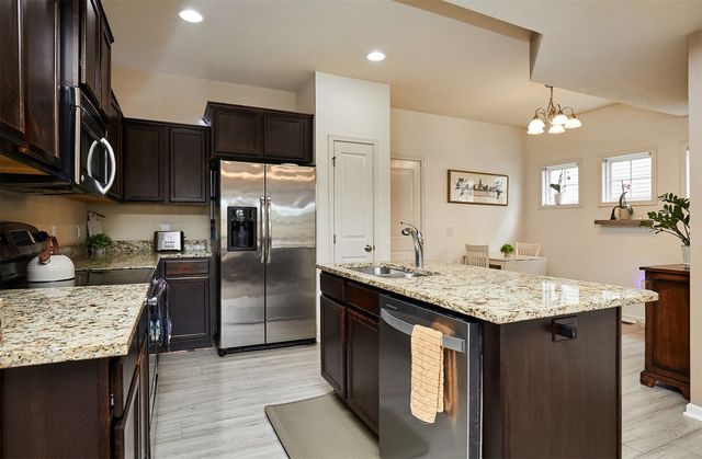 125 64th Street, West Des Moines, IA 50266