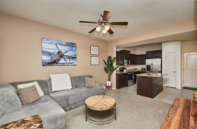 125 64th Street, West Des Moines, IA 50266