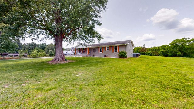 392 Adams Rd, Shelbyville, TN 37160
