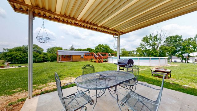 392 Adams Rd, Shelbyville, TN 37160