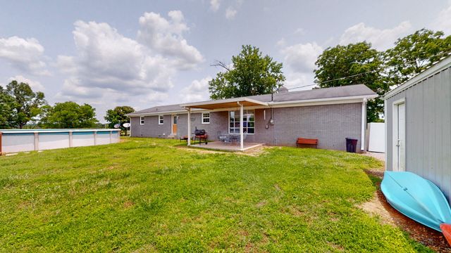 392 Adams Rd, Shelbyville, TN 37160