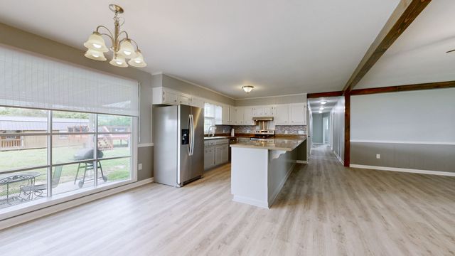 392 Adams Rd, Shelbyville, TN 37160