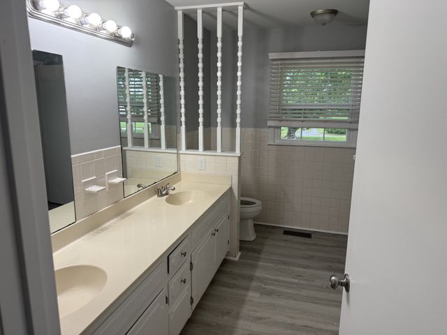 392 Adams Rd, Shelbyville, TN 37160