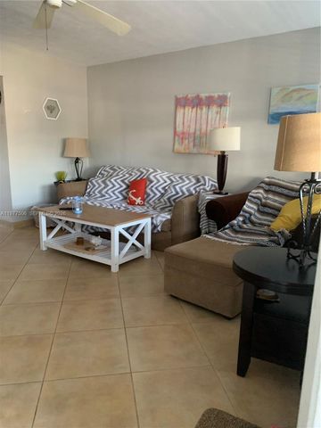 322 Taylor Street 2D, Hollywood, FL 33019