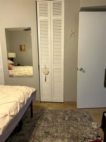 322 Taylor Street 2D, Hollywood, FL 33019