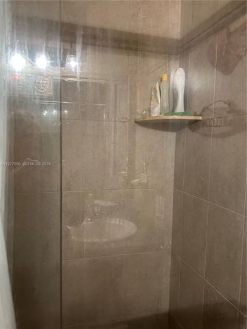 322 Taylor Street 2D, Hollywood, FL 33019