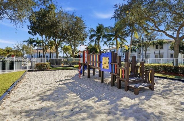 4146 SW 158th Ave 35, Miramar, FL 33027