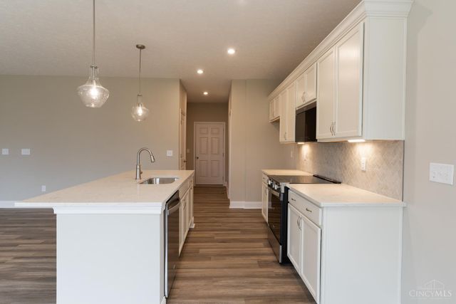 8071 Rock Island Drive, Harrison, OH 45030