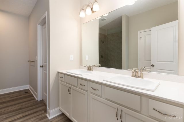 8071 Rock Island Drive, Harrison, OH 45030