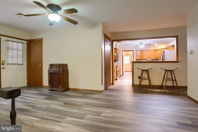 12 S RIDGE ROAD, Boiling Springs, PA 17007
