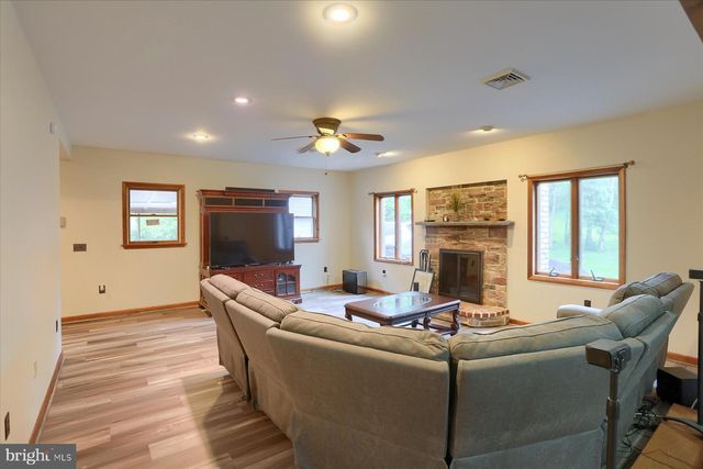 12 S RIDGE ROAD, Boiling Springs, PA 17007