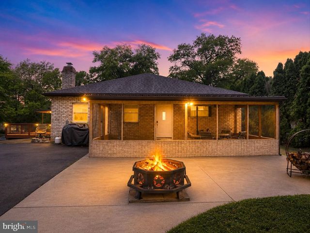 12 S RIDGE ROAD, Boiling Springs, PA 17007