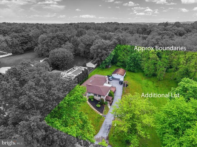 12 S RIDGE ROAD, Boiling Springs, PA 17007