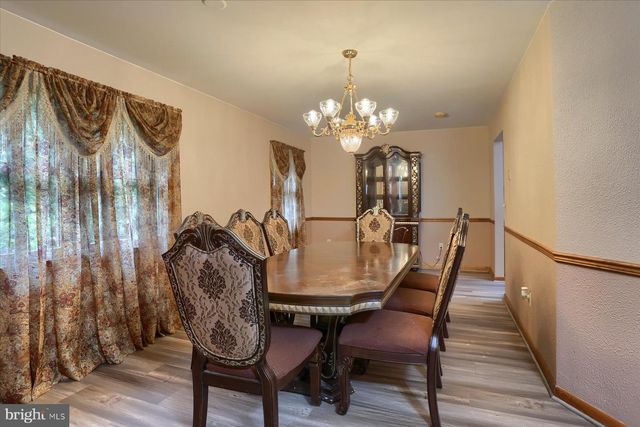 12 S RIDGE ROAD, Boiling Springs, PA 17007