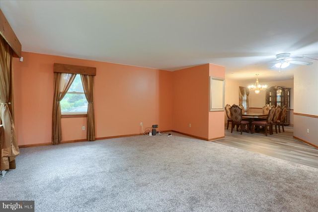 12 S RIDGE ROAD, Boiling Springs, PA 17007