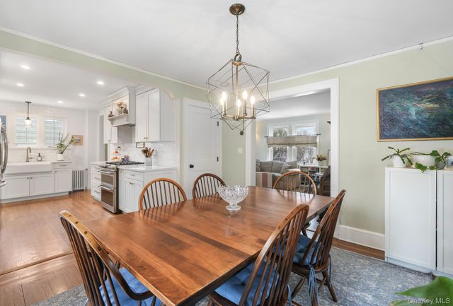 54 Lakeview Avenue, Hartsdale, NY 10530