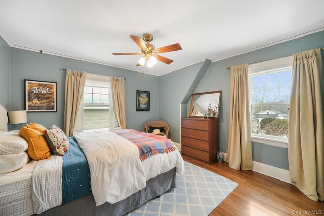 54 Lakeview Avenue, Hartsdale, NY 10530