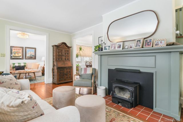 54 Lakeview Avenue, Hartsdale, NY 10530